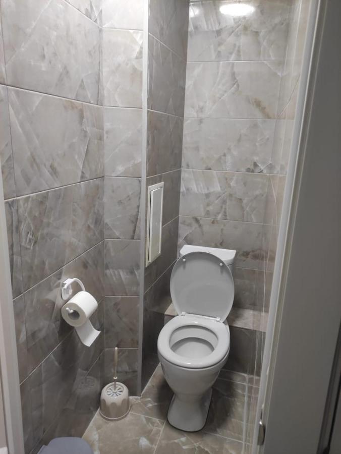 Hostel Nomad Алмати Екстер'єр фото