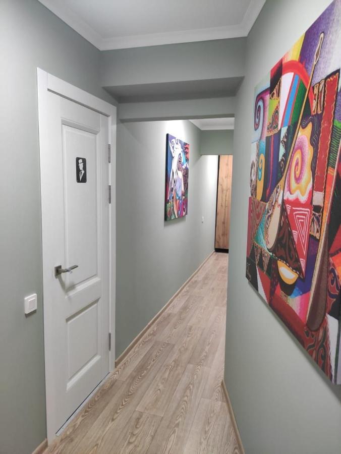 Hostel Nomad Алмати Екстер'єр фото