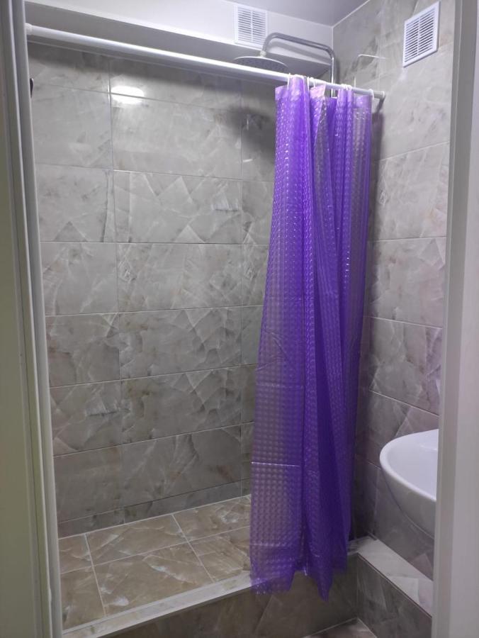 Hostel Nomad Алмати Екстер'єр фото