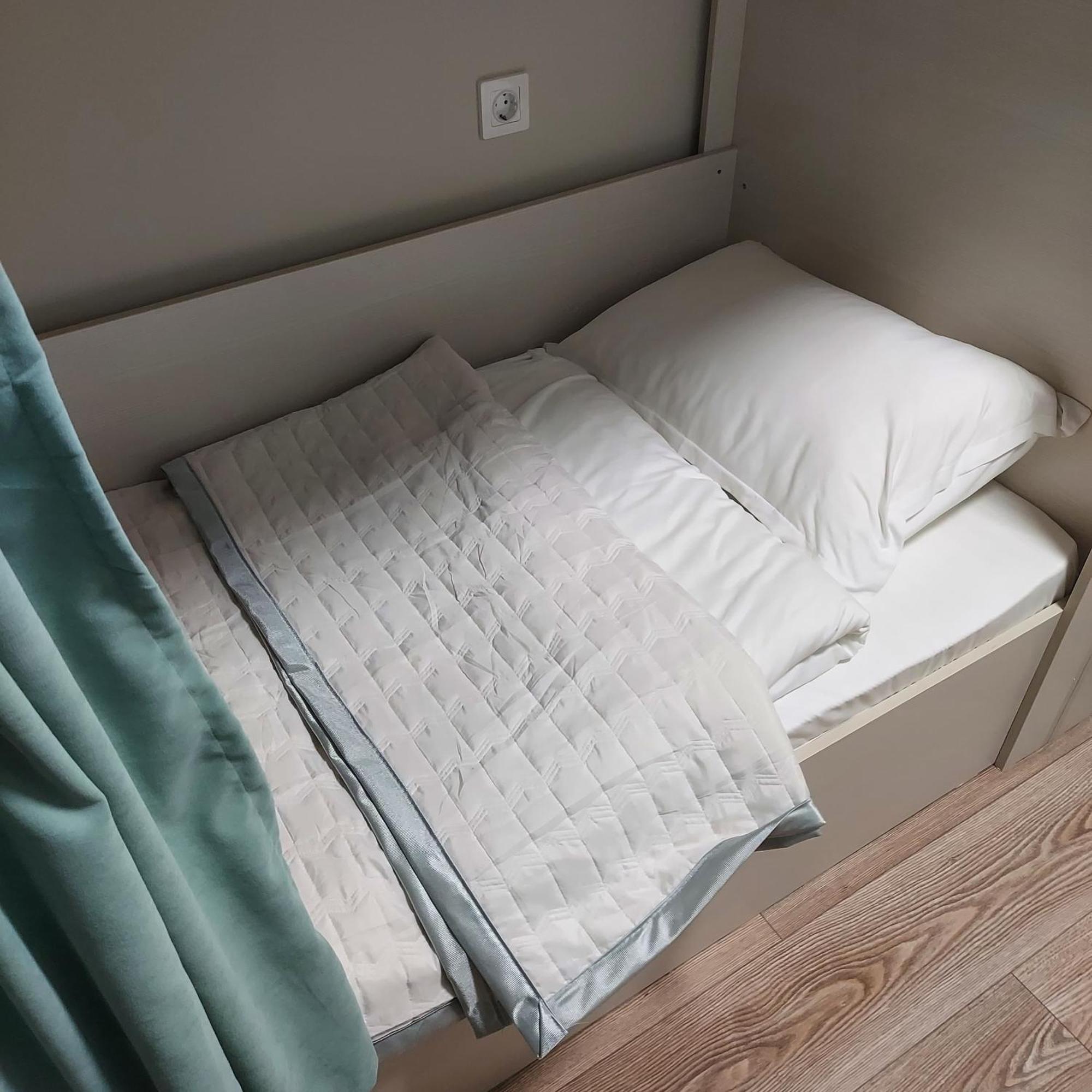 Hostel Nomad Алмати Екстер'єр фото