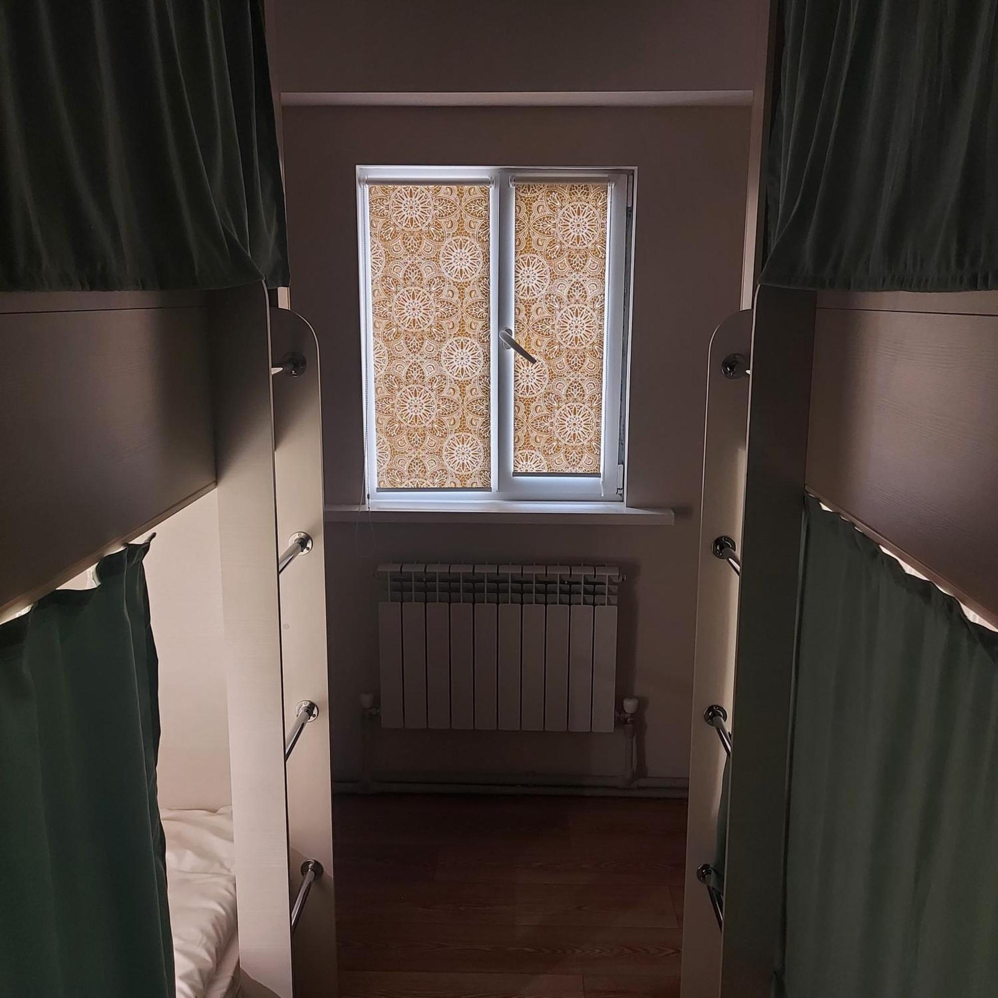 Hostel Nomad Алмати Екстер'єр фото